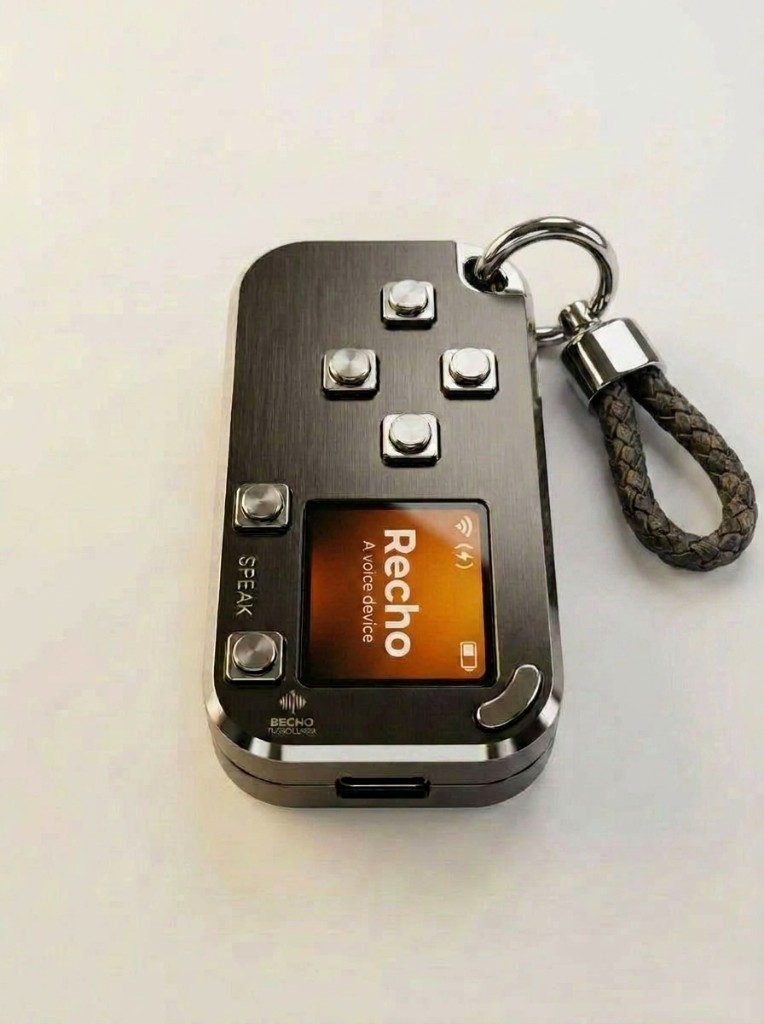 Recho keychain voice device